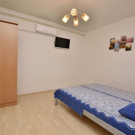 Apartment Dijo I Primošten Exterior foto